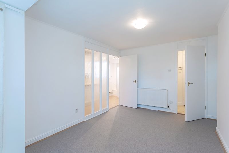 Lounge- click for photo gallery